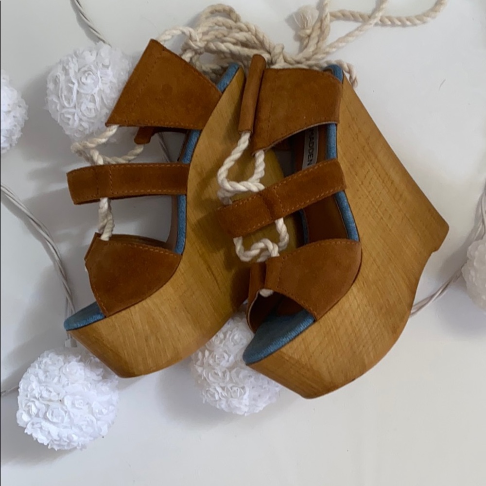 Steve Madden Sailboat Lace Up Heels